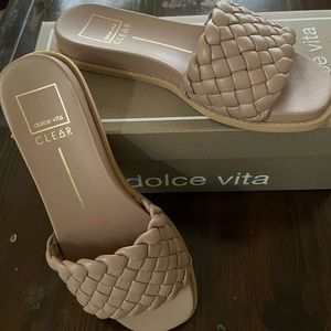 Dolce Vita Grazie Sandals NEW